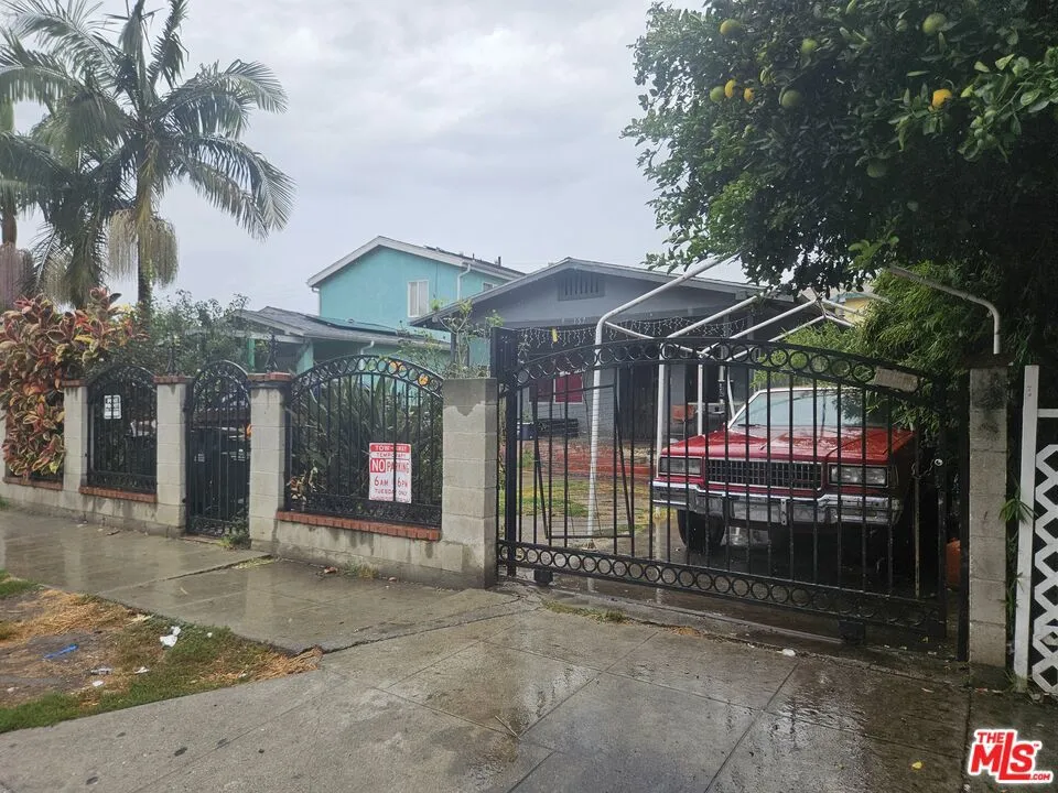 155 W 75th Street Los Angeles, CA 90003
