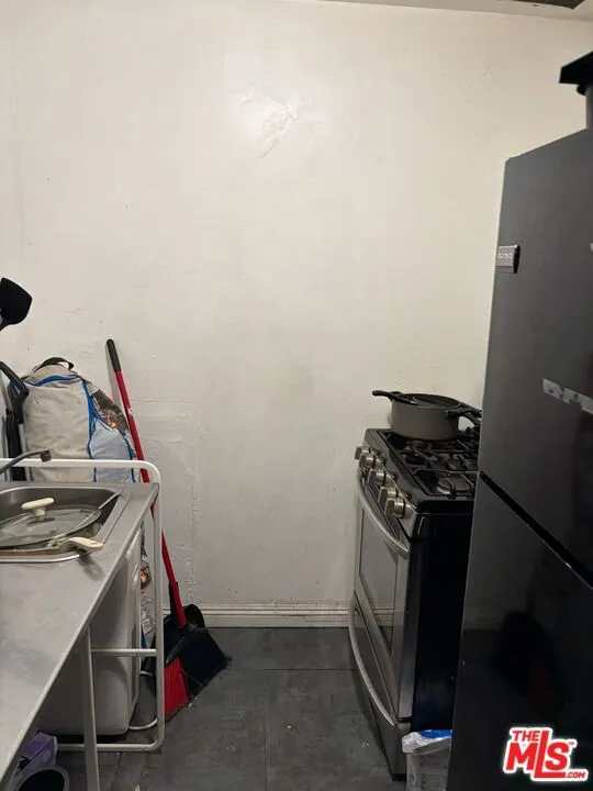 155 W 75th Street Los Angeles, CA 90003
