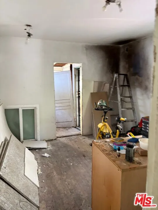 155 W 75th Street Los Angeles, CA 90003