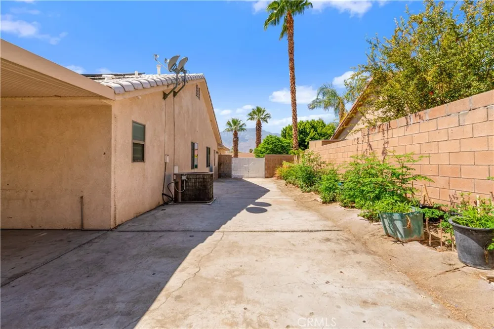 32580 Cielo Vista Road Cathedral City, CA 92234