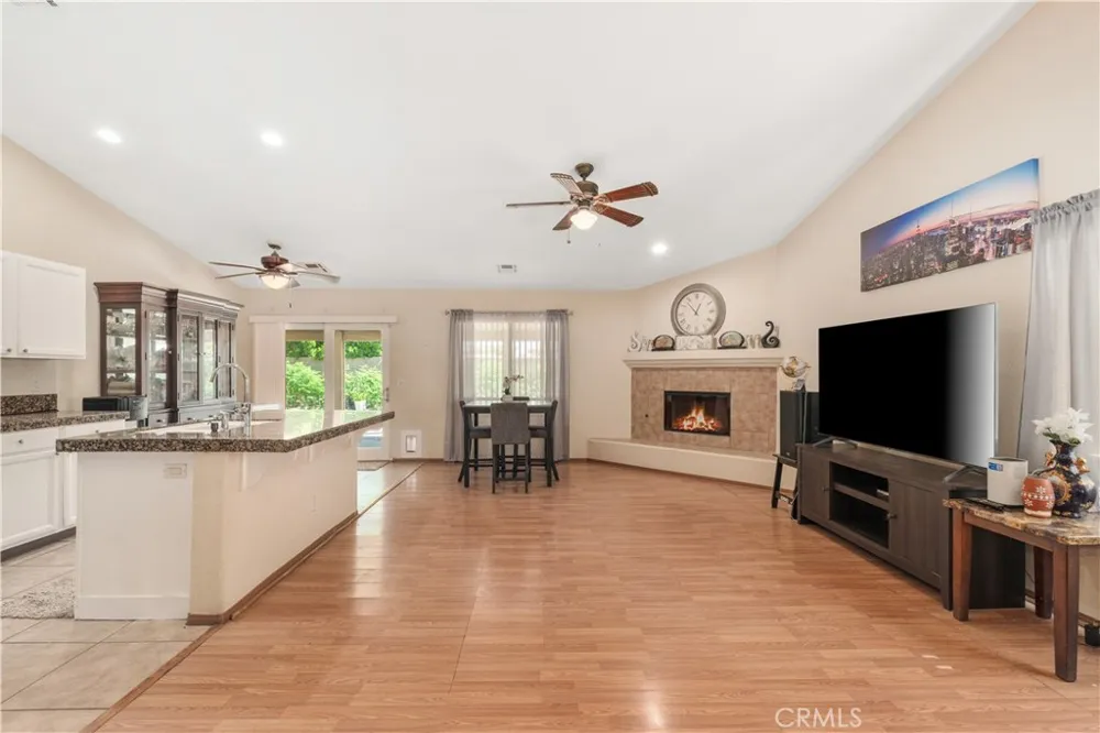 32580 Cielo Vista Road Cathedral City, CA 92234