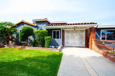 1919 W 82nd