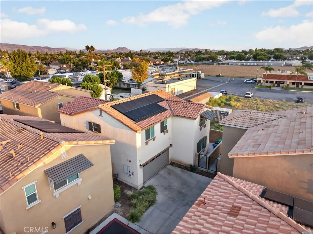 2245 Liberty Court Perris, CA 92571