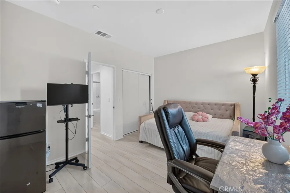 2245 Liberty Court Perris, CA 92571