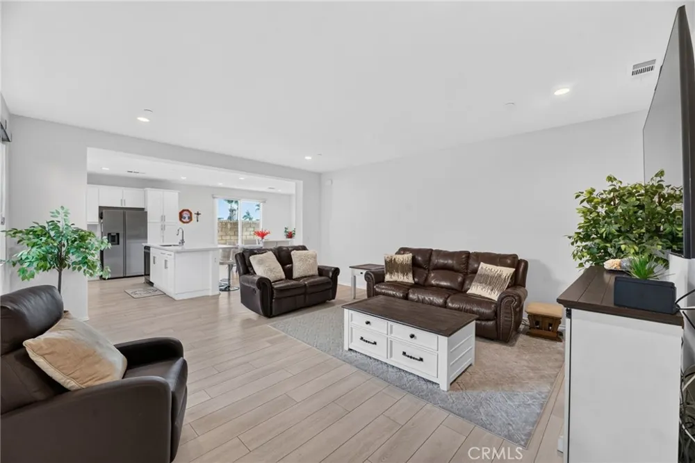 2245 Liberty Court Perris, CA 92571