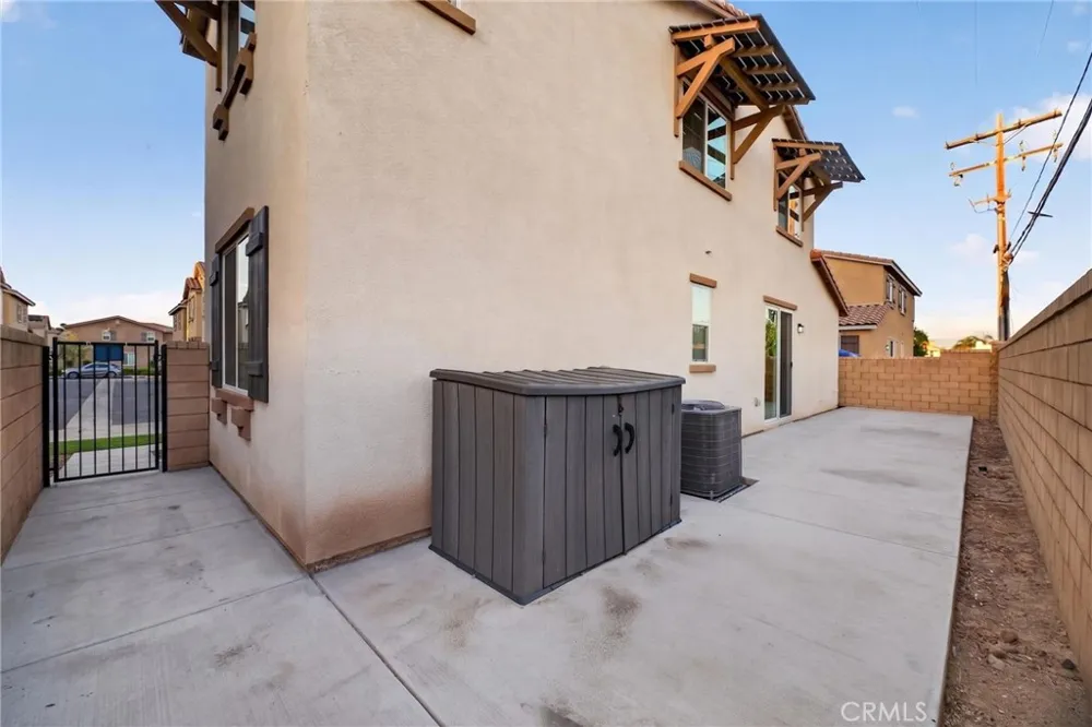 2245 Liberty Court Perris, CA 92571