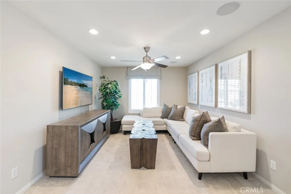 29108 Basswood Lake Elsinore, CA 92530