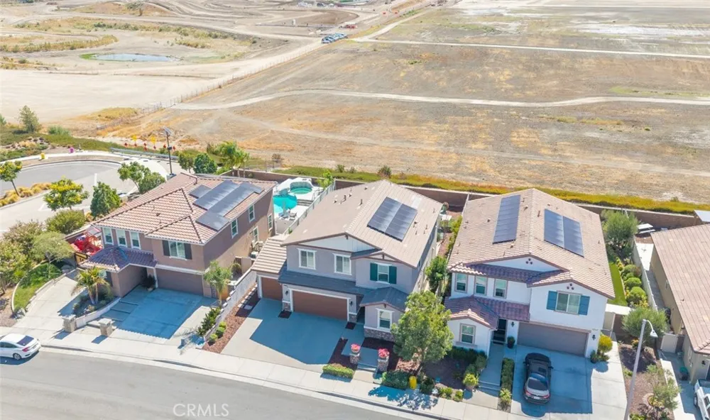 29108 Basswood Lake Elsinore, CA 92530