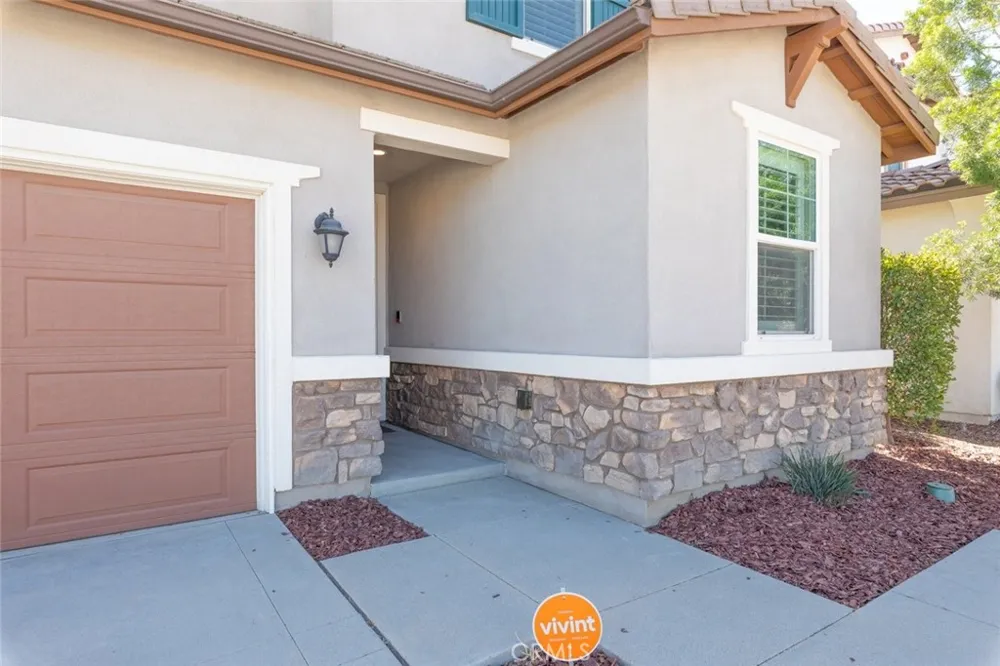 29108 Basswood Lake Elsinore, CA 92530