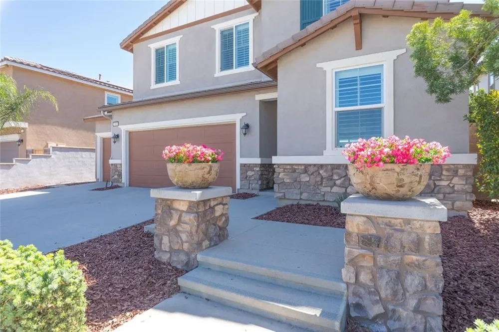 29108 Basswood Lake Elsinore, CA 92530
