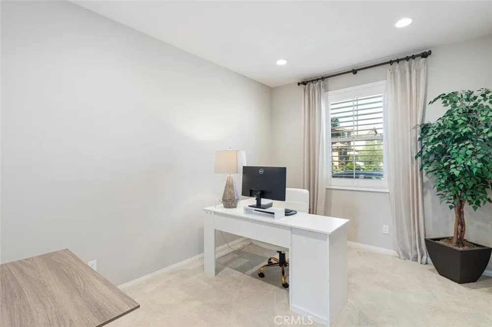 29108 Basswood Lake Elsinore, CA 92530