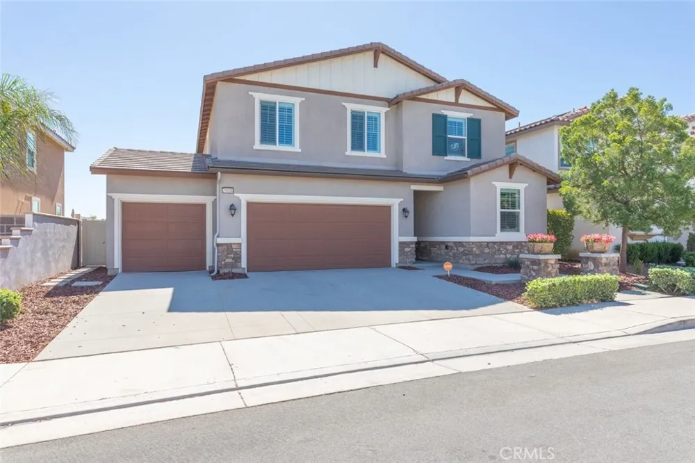 29108 Basswood Lake Elsinore, CA 92530