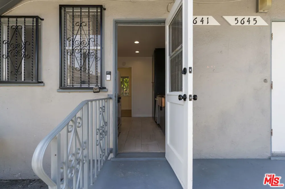 5641 Clemson Street Los Angeles, CA 90016