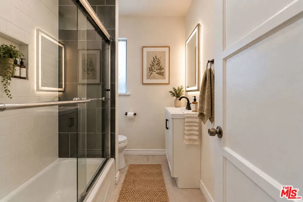 5641 Clemson Street Los Angeles, CA 90016