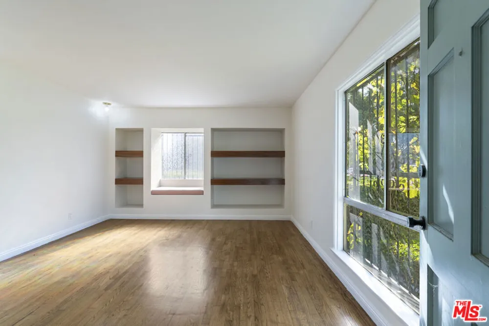 5641 Clemson Street Los Angeles, CA 90016