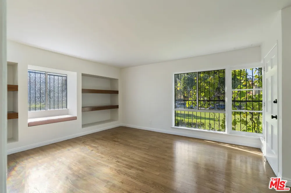 5641 Clemson Street Los Angeles, CA 90016