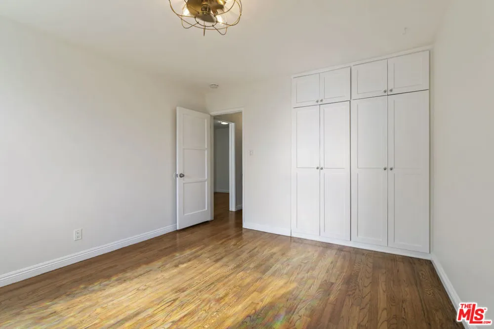 5641 Clemson Street Los Angeles, CA 90016