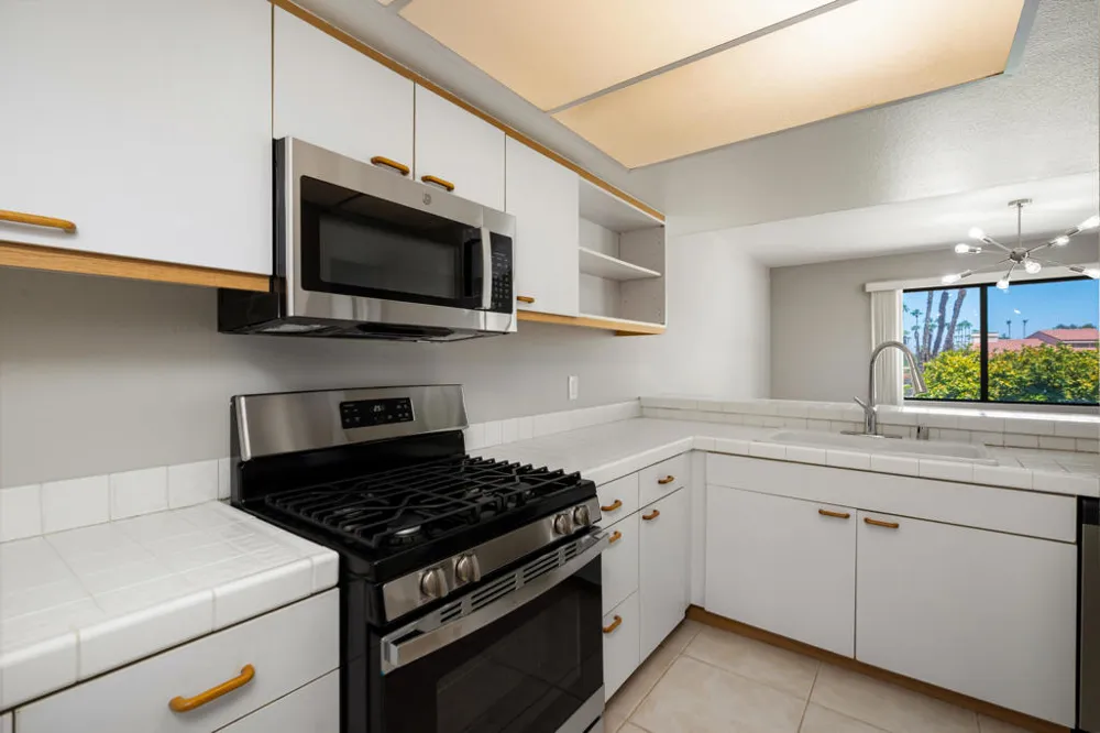 35200 Cathedral Canyon Drive #E39 Cathedral City, CA 92234