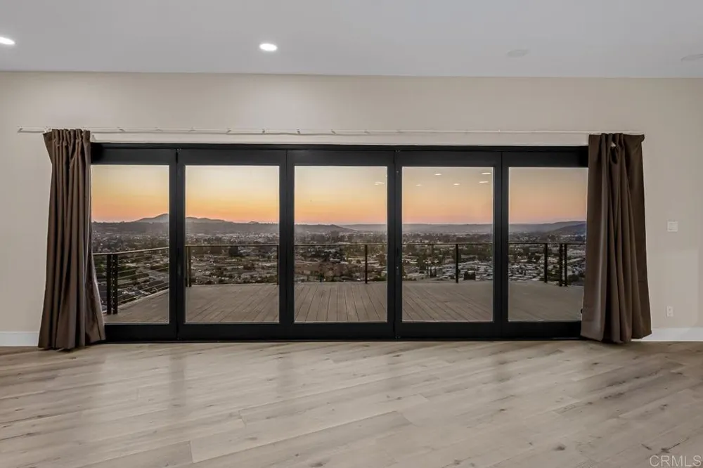 1110 Monterey Drive El Cajon, CA 92020