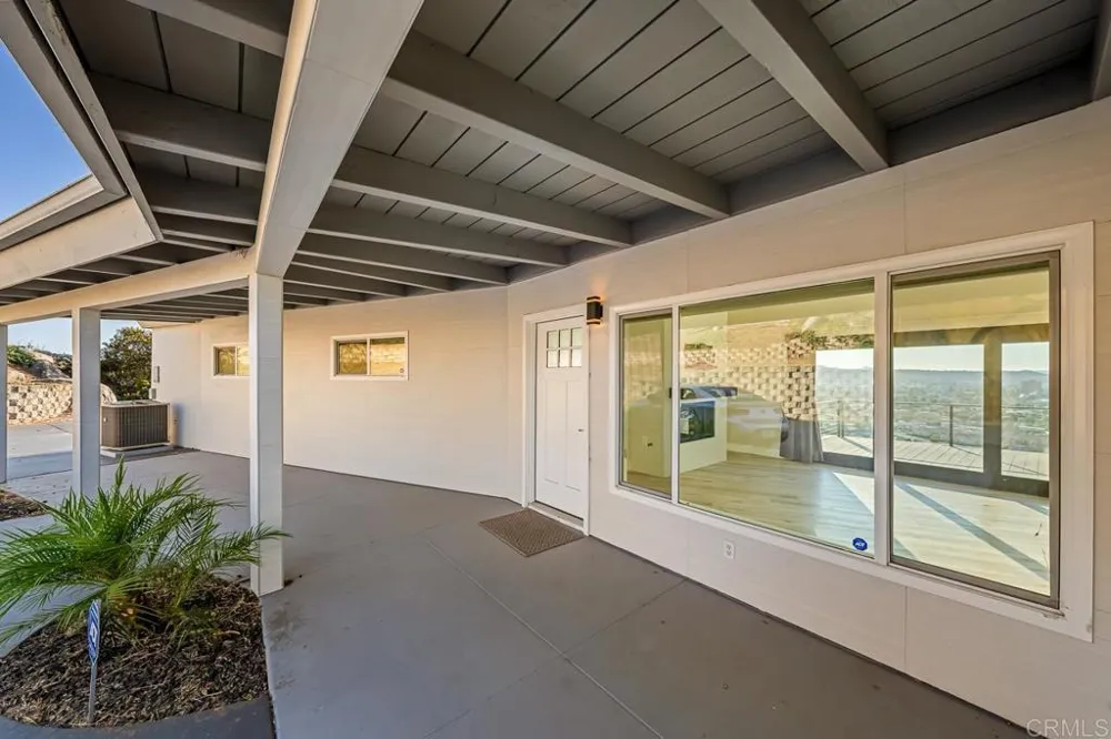 1110 Monterey Drive El Cajon, CA 92020