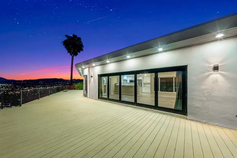 1110 Monterey Drive El Cajon, CA 92020