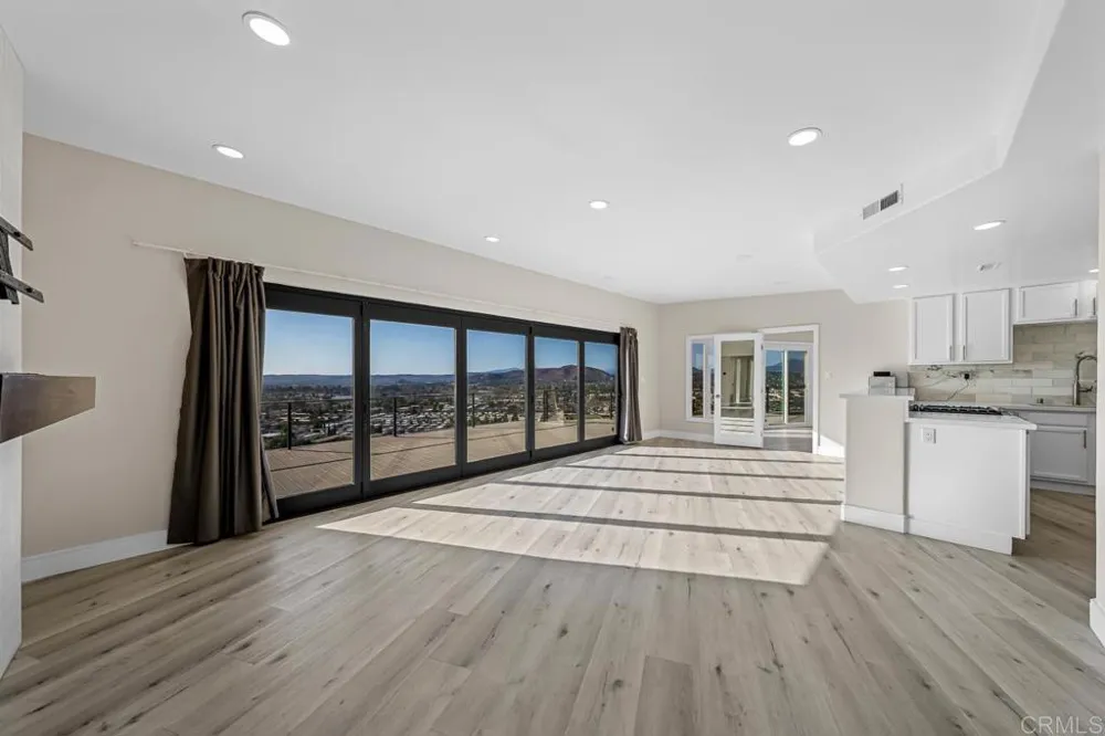 1110 Monterey Drive El Cajon, CA 92020