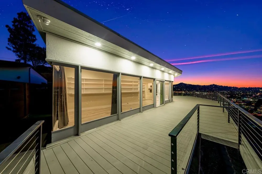 1110 Monterey Drive El Cajon, CA 92020