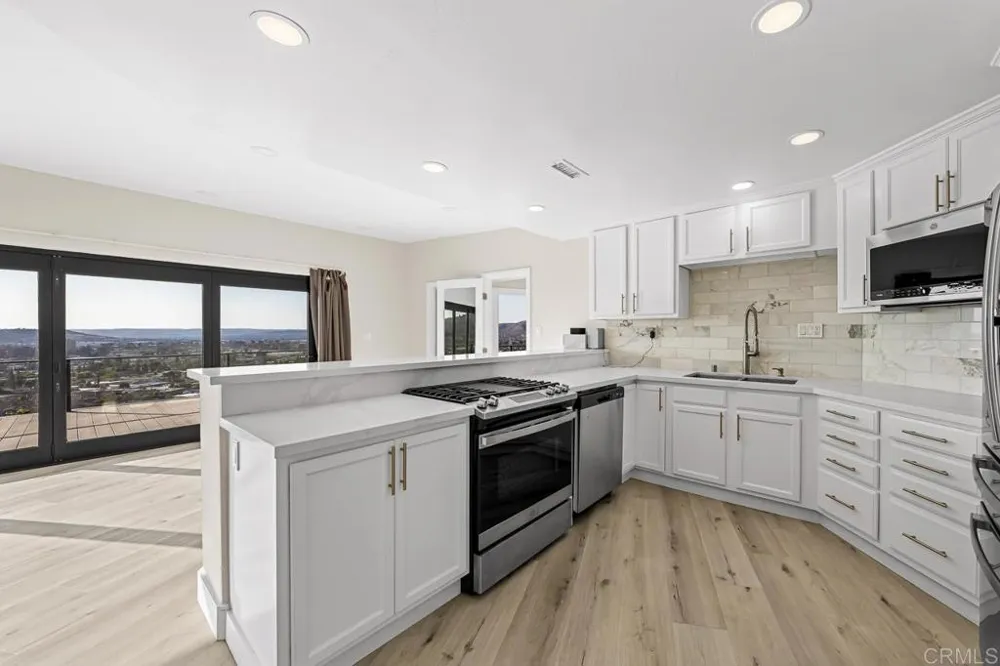1110 Monterey Drive El Cajon, CA 92020