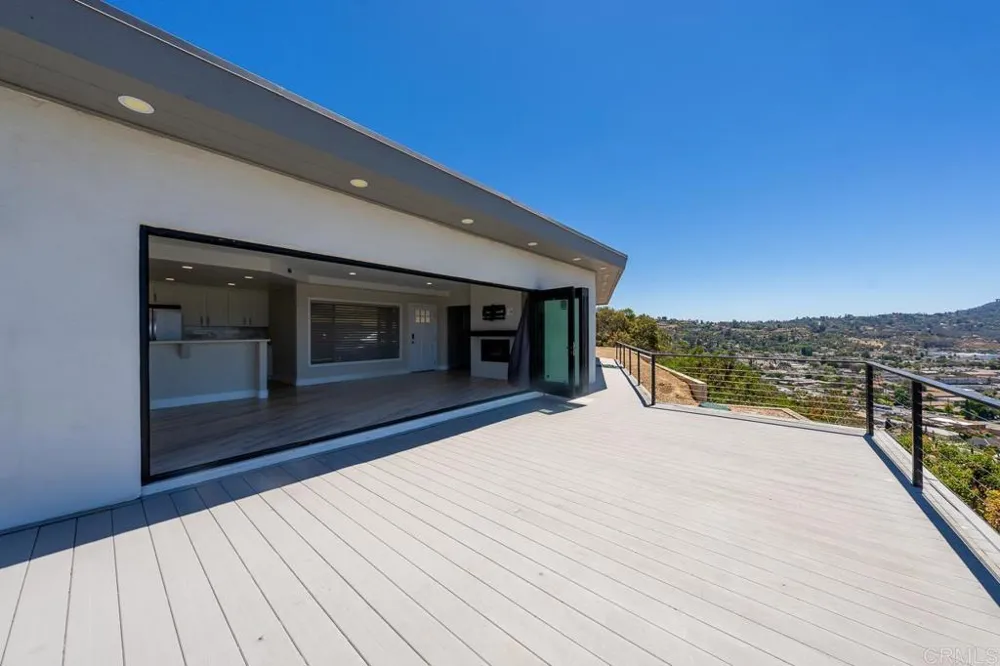 1110 Monterey Drive El Cajon, CA 92020