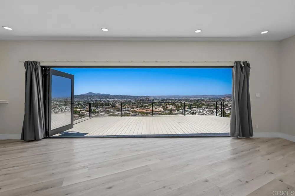 1110 Monterey Drive El Cajon, CA 92020