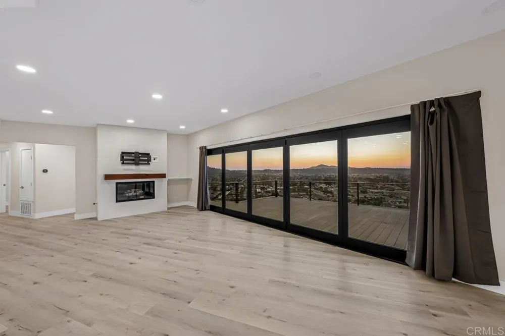 1110 Monterey Drive El Cajon, CA 92020
