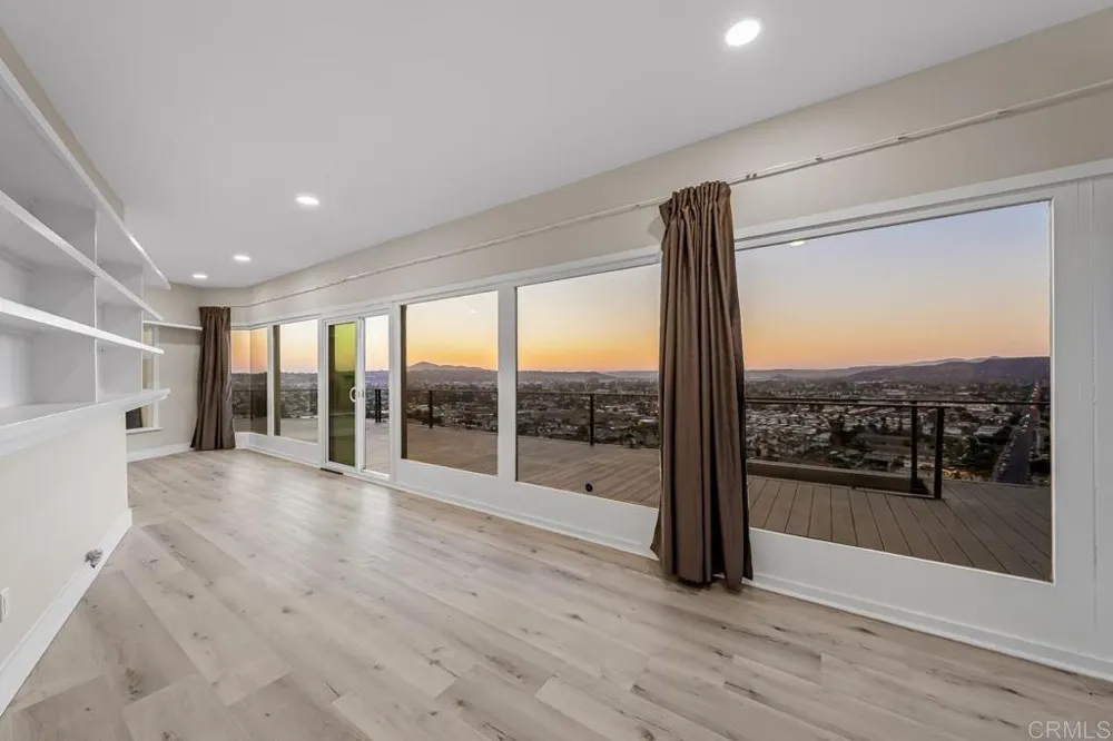 1110 Monterey Drive El Cajon, CA 92020