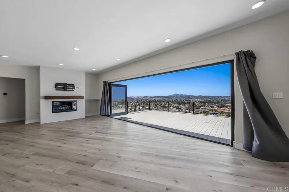 1110 Monterey Drive El Cajon, CA 92020