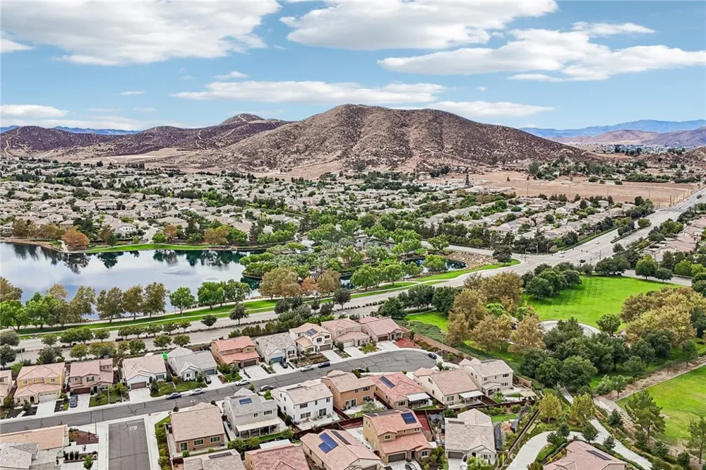 29292 Caravel Drive Menifee, CA 92585