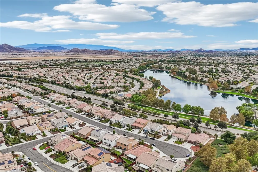 29292 Caravel Drive Menifee, CA 92585