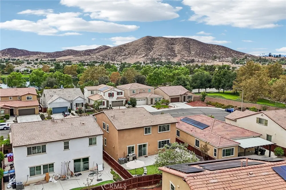 29292 Caravel Drive Menifee, CA 92585