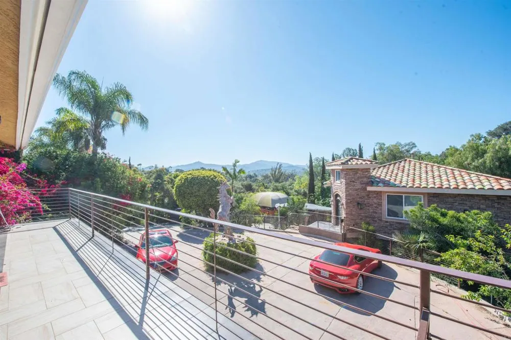 2715 S Centre City Parkway Escondido, CA 92025