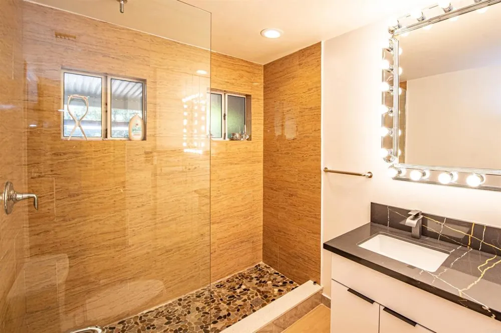 2715 S Centre City Parkway Escondido, CA 92025