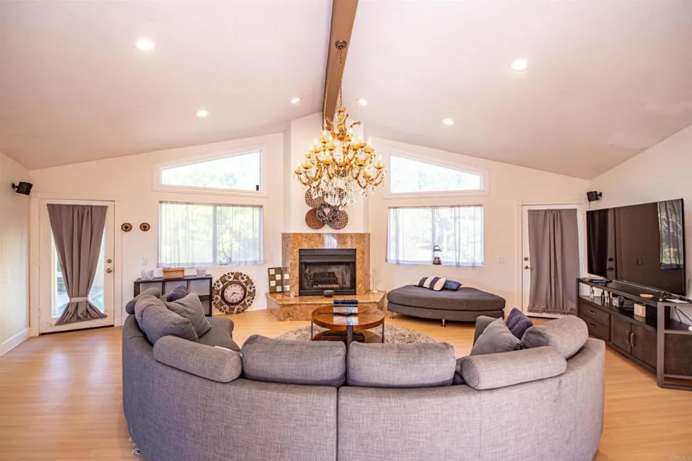 2715 S Centre City Parkway Escondido, CA 92025