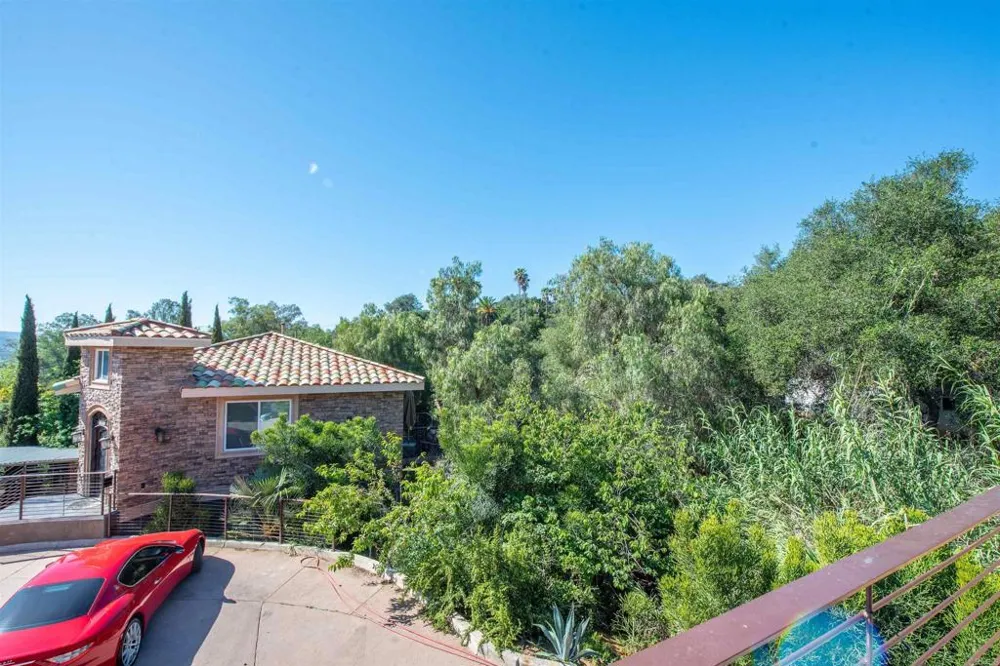2715 S Centre City Parkway Escondido, CA 92025