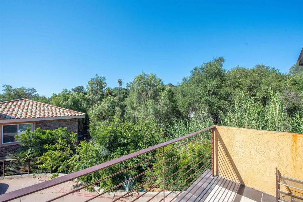 2715 S Centre City Parkway Escondido, CA 92025