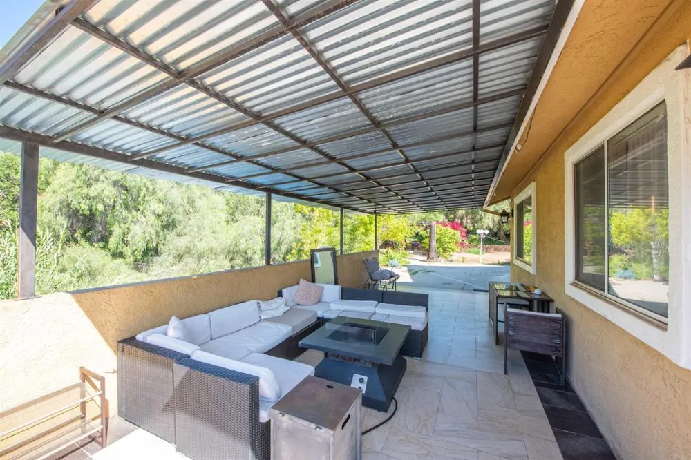 2715 S Centre City Parkway Escondido, CA 92025