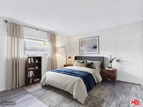 11825 National Blvd #6