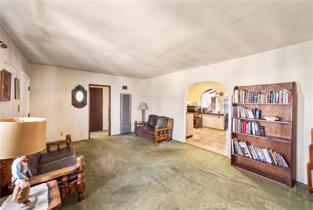 16636 E Masline Covina, CA 91722