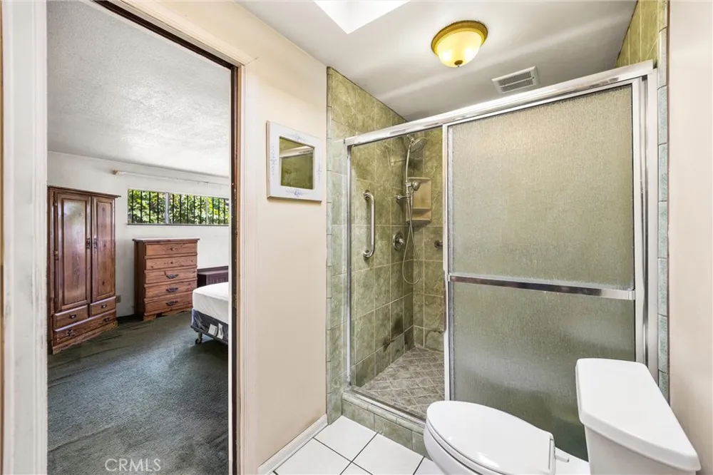 16636 E Masline Covina, CA 91722