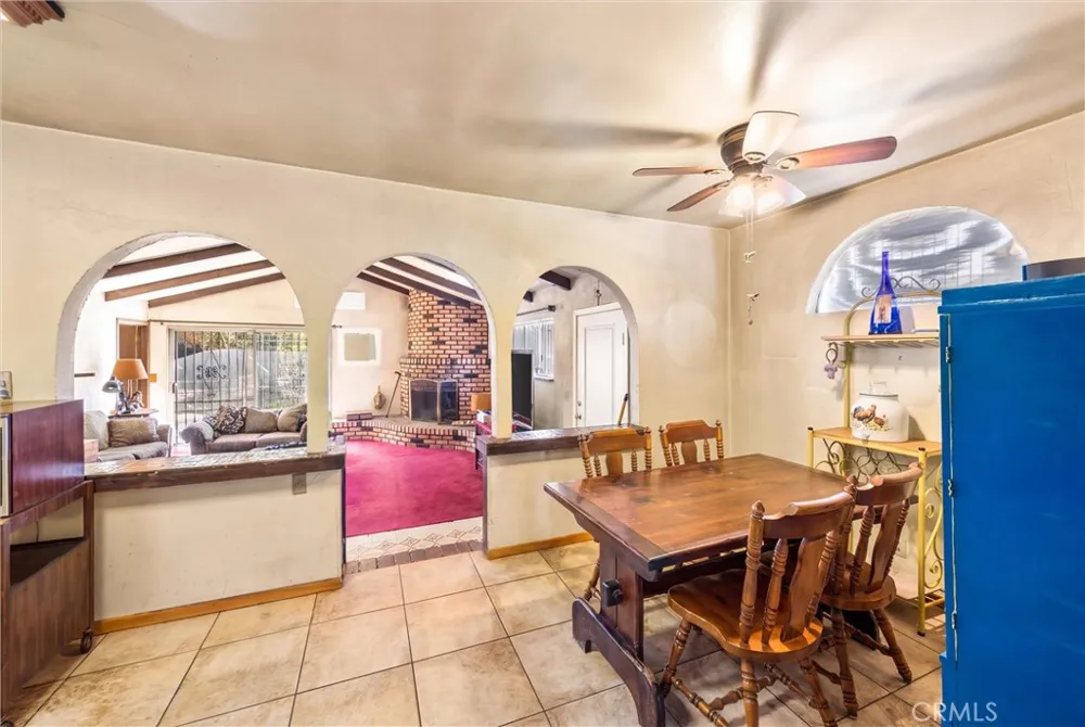 16636 E Masline Covina, CA 91722