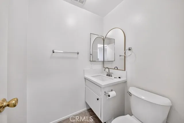 160 Greentree Ln La Habra, CA 90631