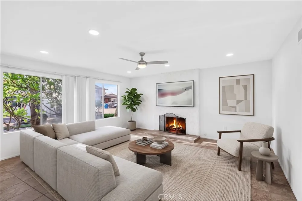 160 Greentree Ln La Habra, CA 90631
