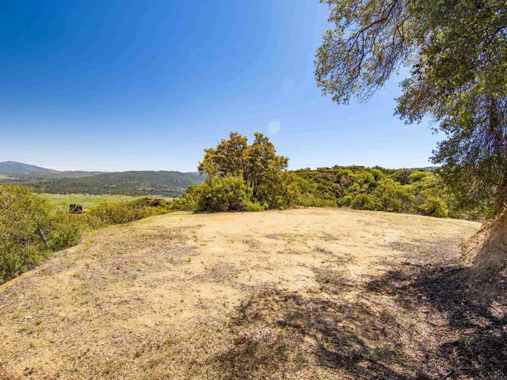 17 Bobcat Trail Santa Ysabel, CA 92070