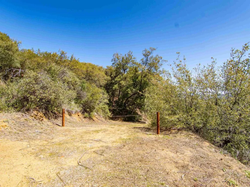 17 Bobcat Trail Santa Ysabel, CA 92070